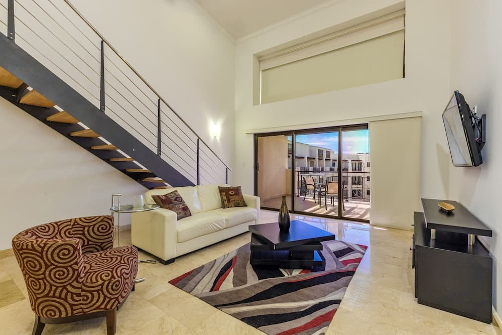 Palm Aruba Condos photo 6