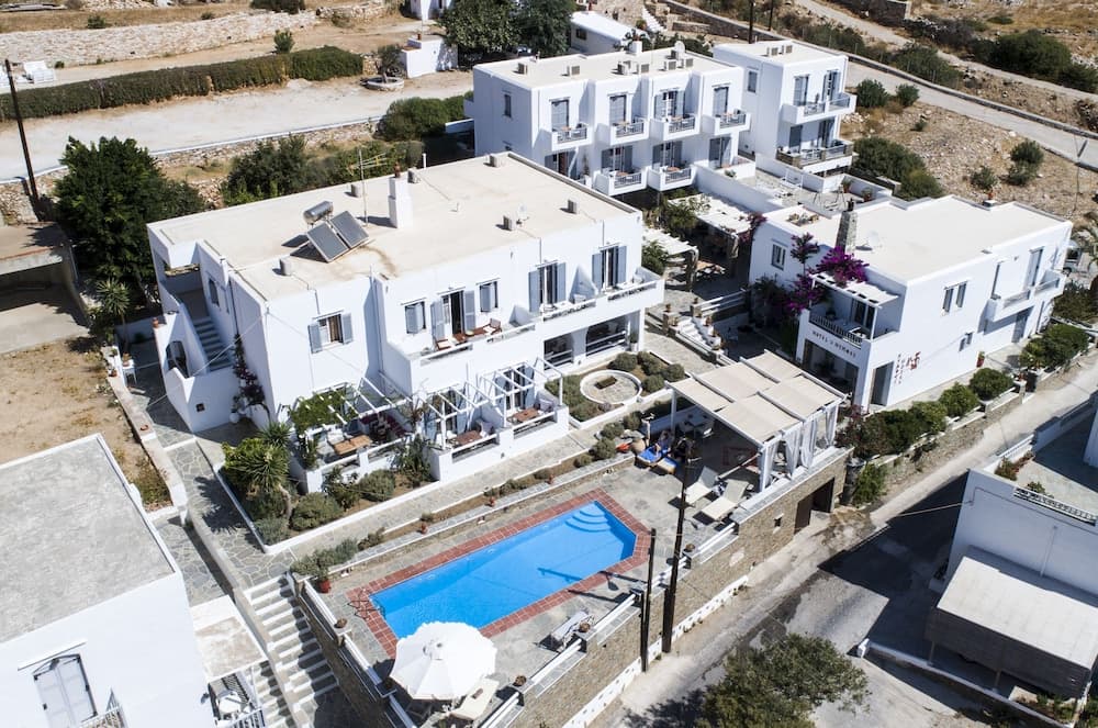 Nymfes Hotel