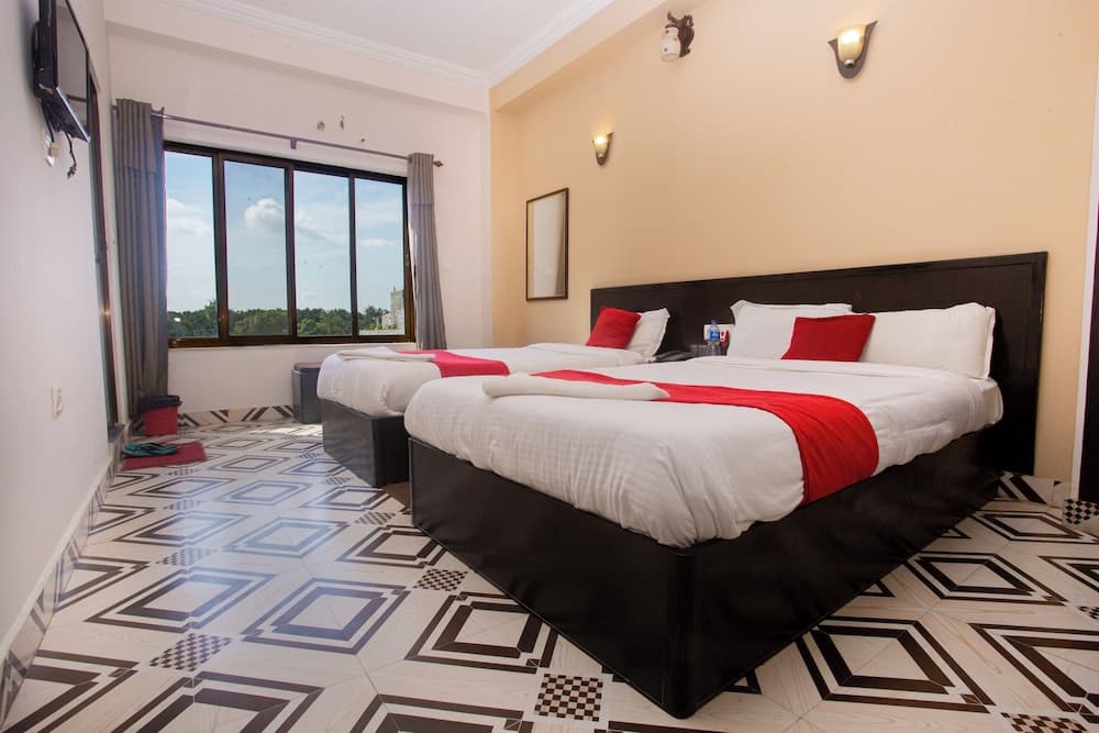 Hotel Aadarsha Inn photo 8