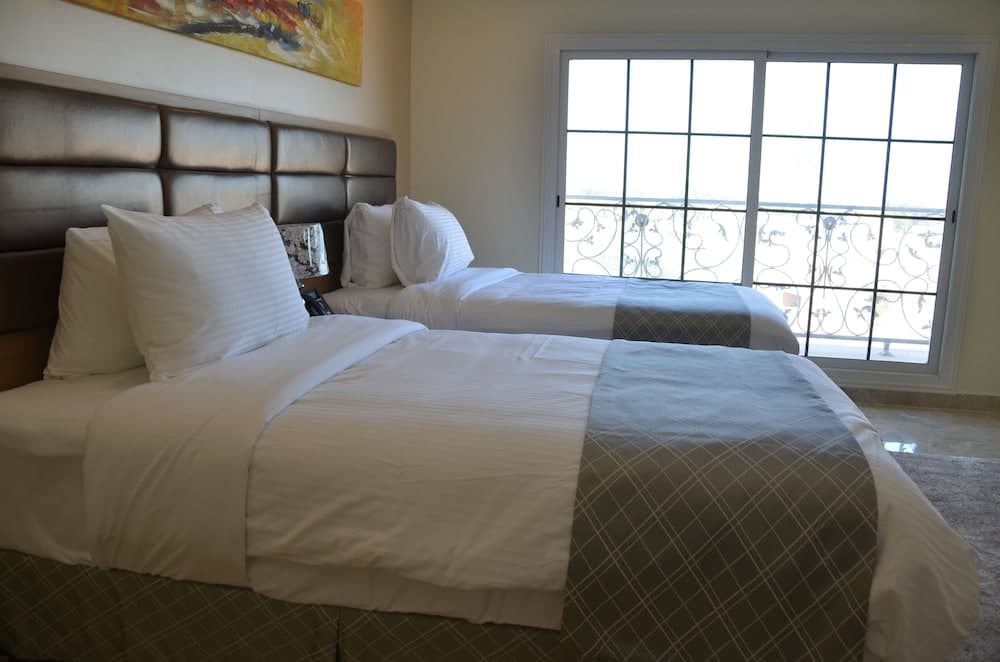 Adams Hotel photo 7