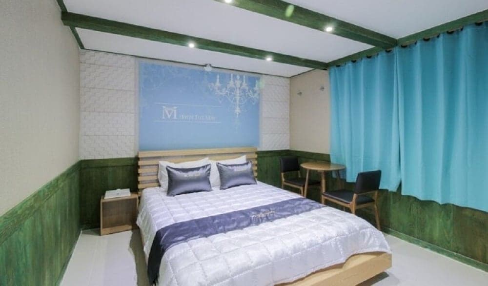 Hotel The May photo 3