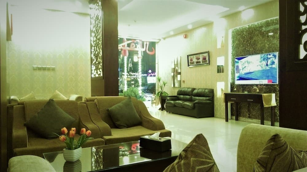 Aros Alfaisaliah Furnished Units