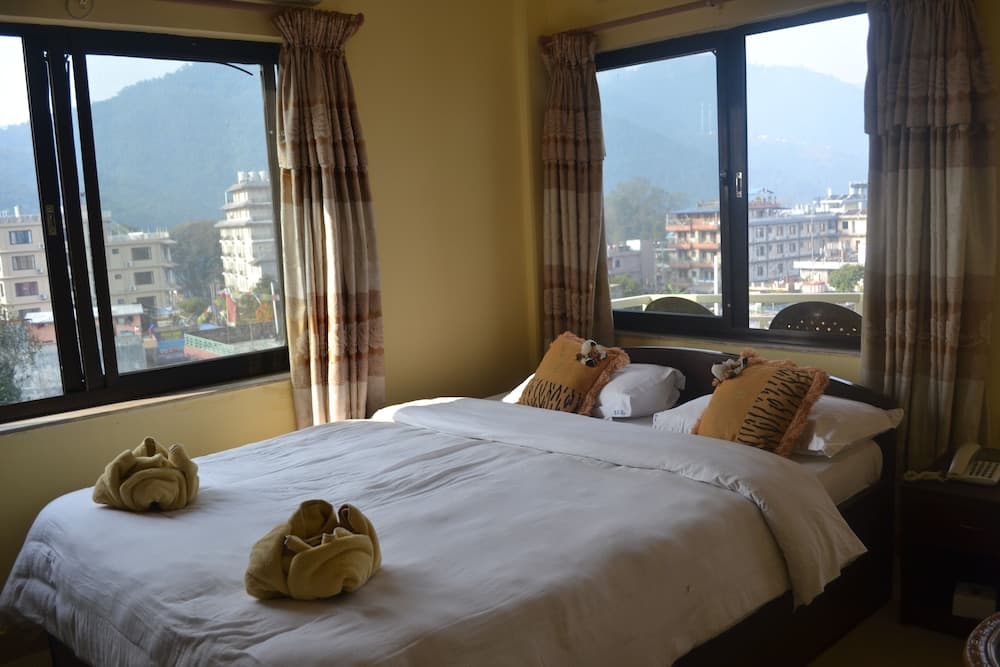 Hotel Fewa Holiday Inn photo 7