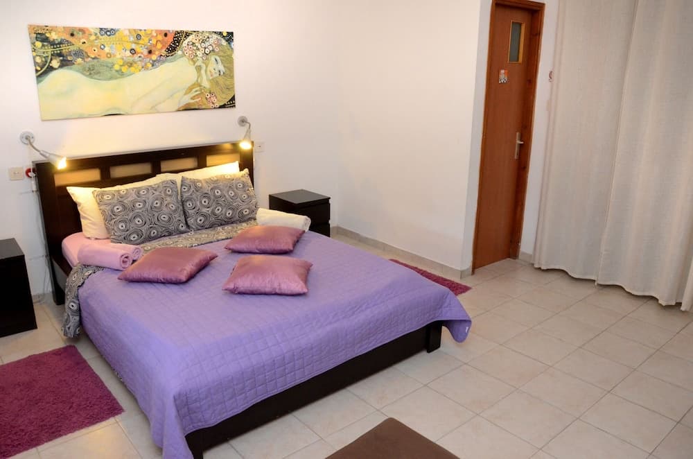 Elena Apartments photo 9
