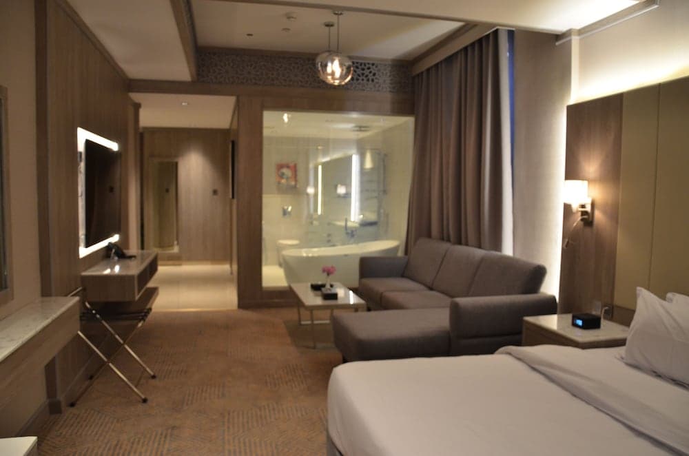 Crown Suite photo 6