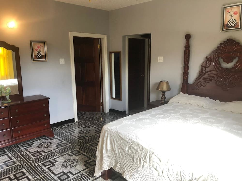 Retreat Comfortable Apartments photo 6