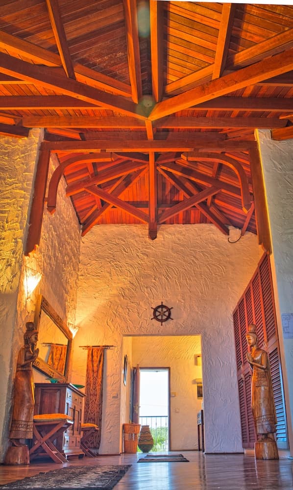Ocean Beach Villa photo 5
