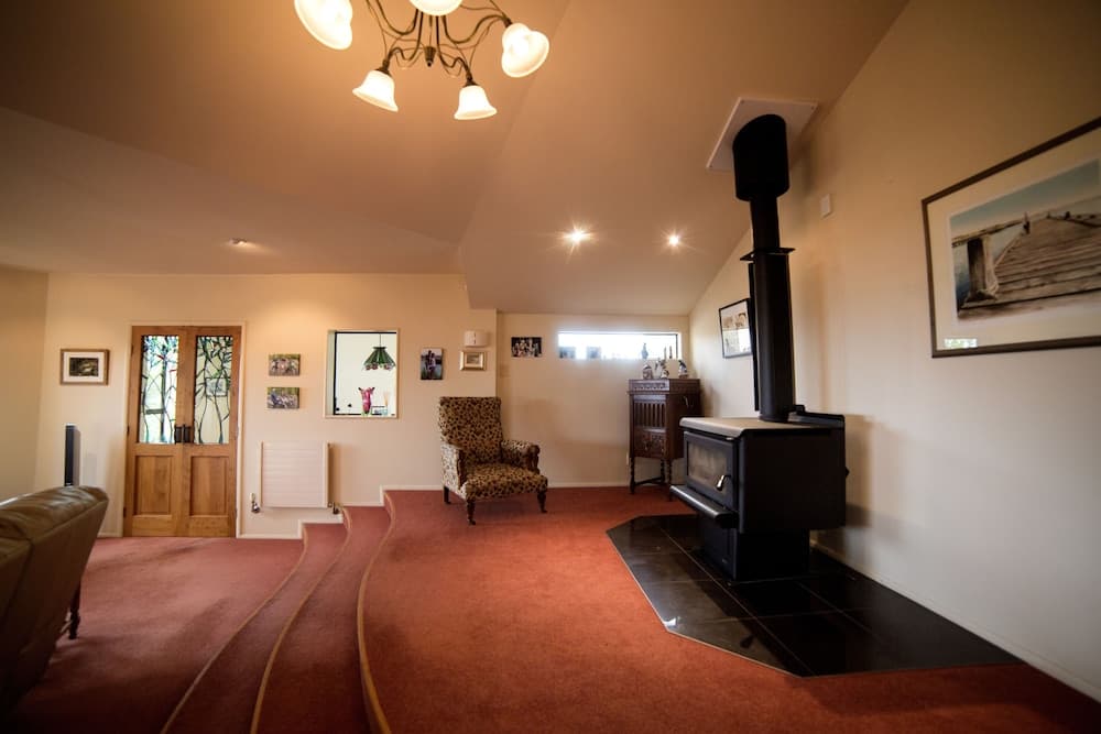 Oamaru House Bed and Breakfast photo 8
