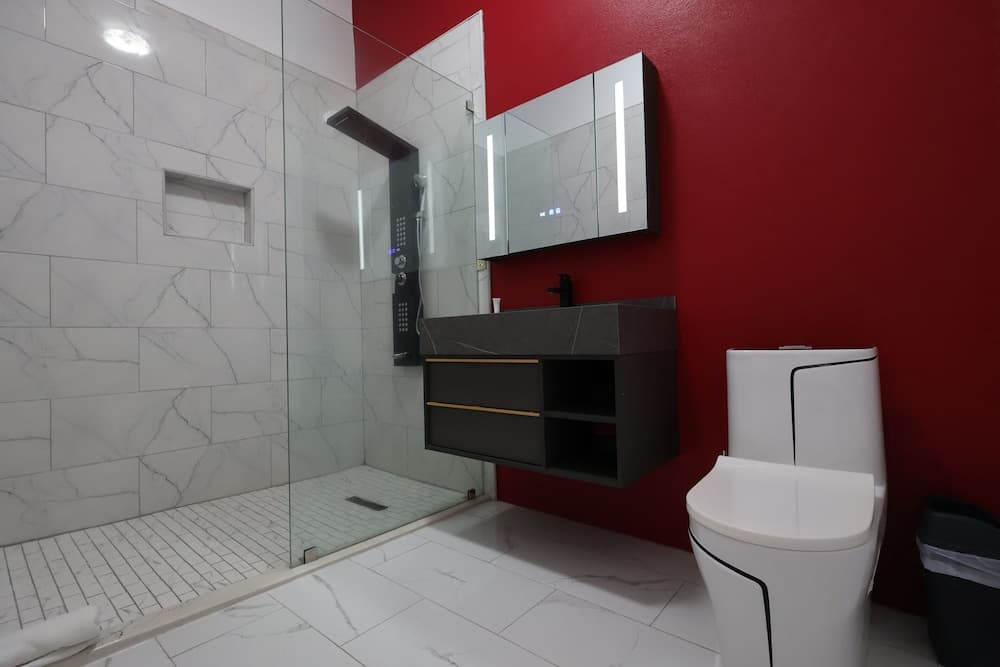 PÀRIS Honeymoon Suite photo 9