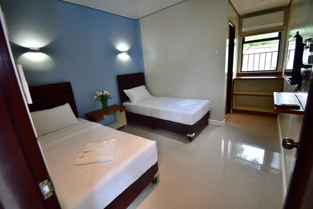 Charms Hotel photo 7