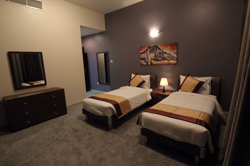 Home to Home Hotel Apartments photo 2
