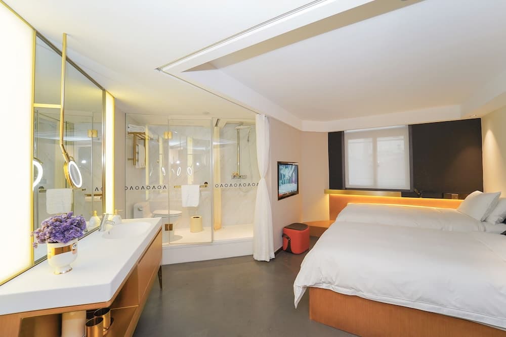No. 8 Art Hotel photo 8