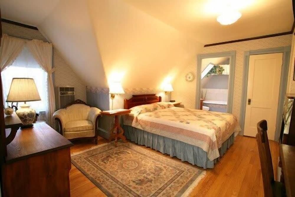 The Elmwood Heritage Inn photo 7