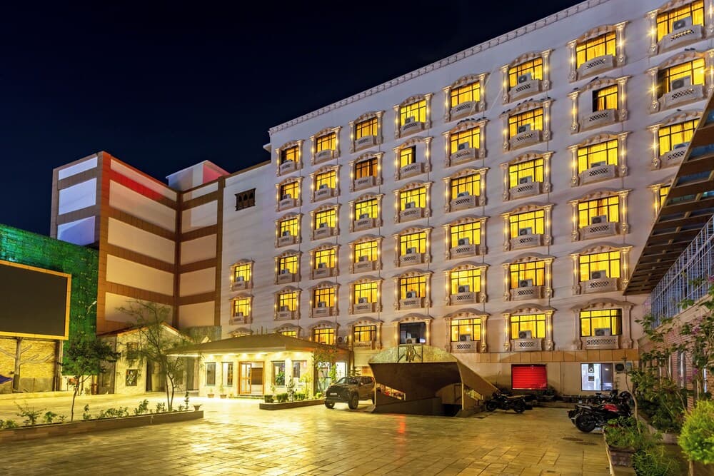 DIAMOND PALACE LORDS PLAZA photo 5