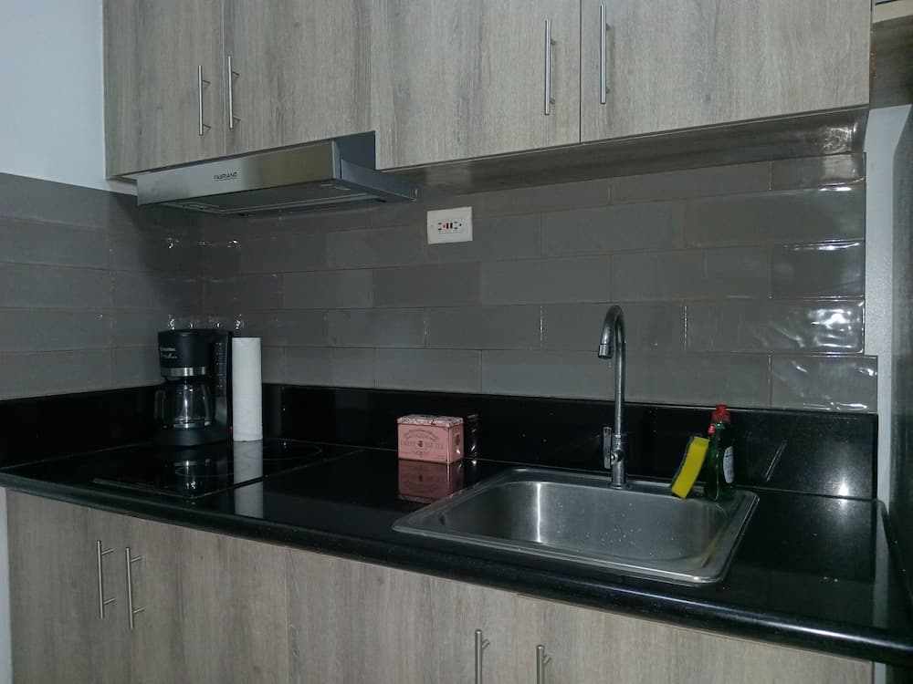 Condo next door photo 4
