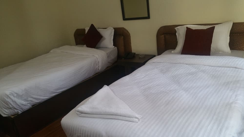 Hotel Holy Temple Tree & Chautari Cafe photo 9
