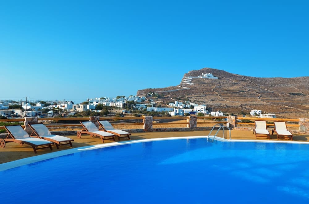 Aspalathras White Hotel