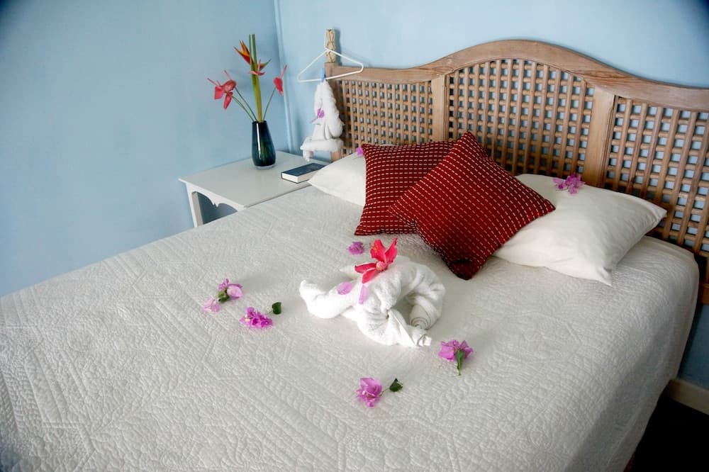 Barefoot Suites photo 3