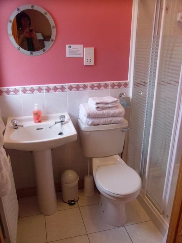 Lake Avenue House photo 8