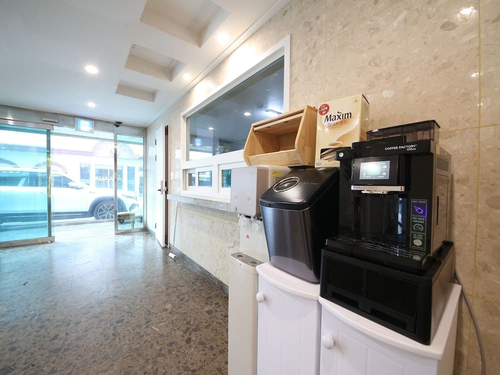 BOBOS HOTEL photo 2