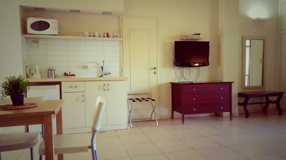 Kibbutz Tiratzvi - Country Lodging photo 4