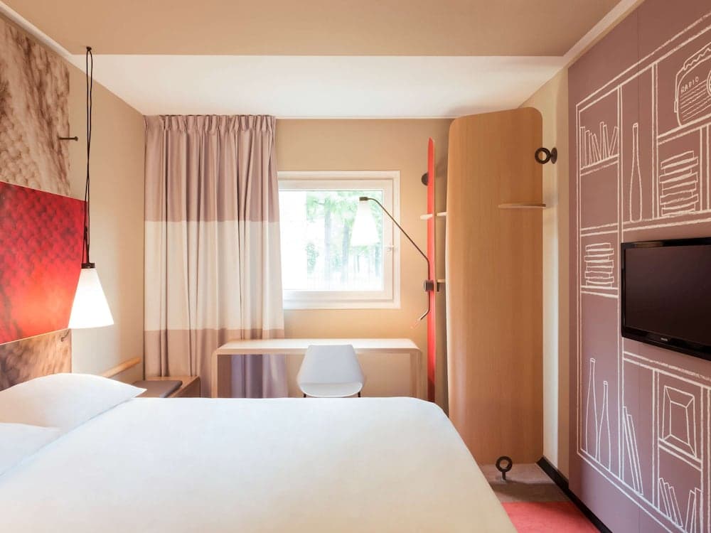 ibis Regensburg City photo 2