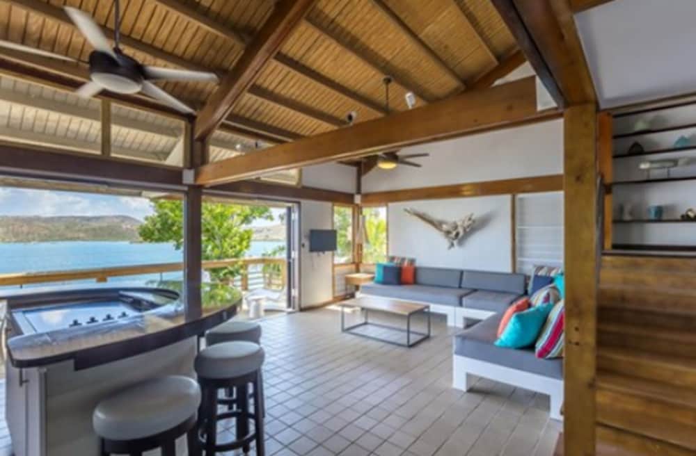 Oceania Villas photo 3