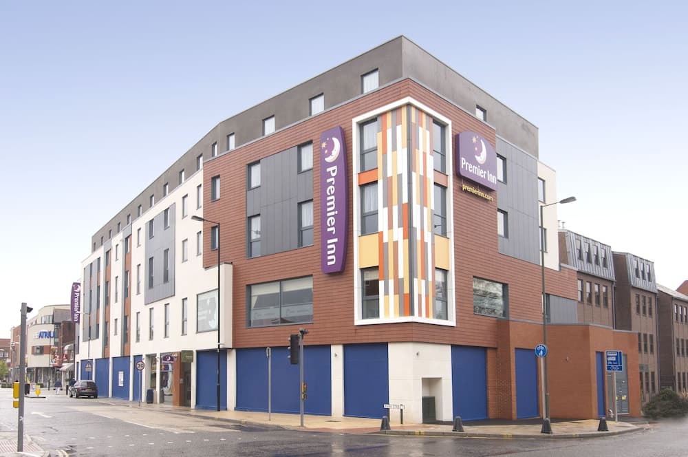 Premier Inn Camberley photo 3