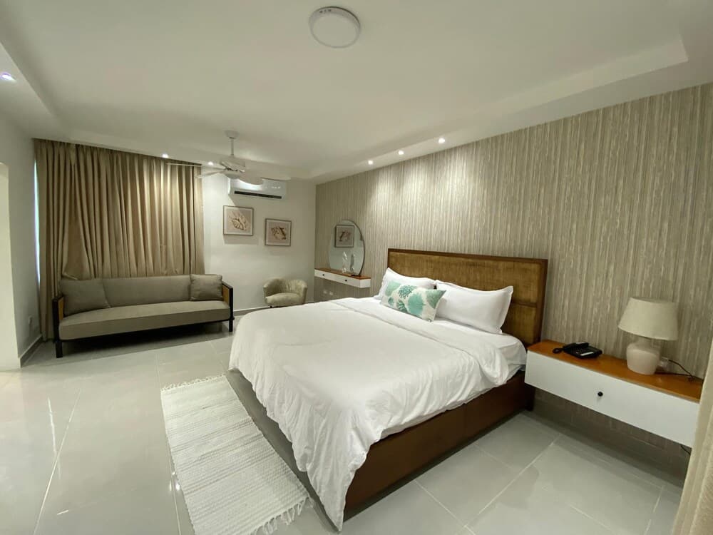 Sun on the bay beach hotel photo 5