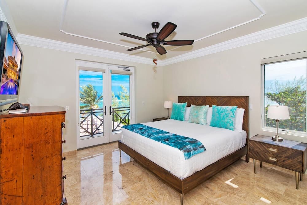 Blue Water Villa photo 9