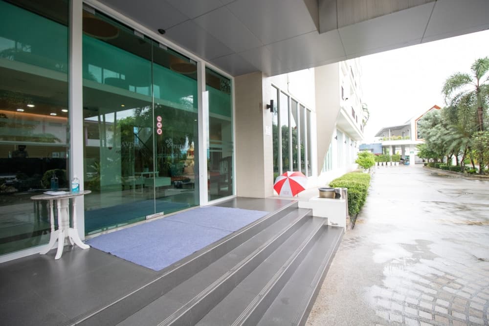 Phavina Hotel Rayong photo 3