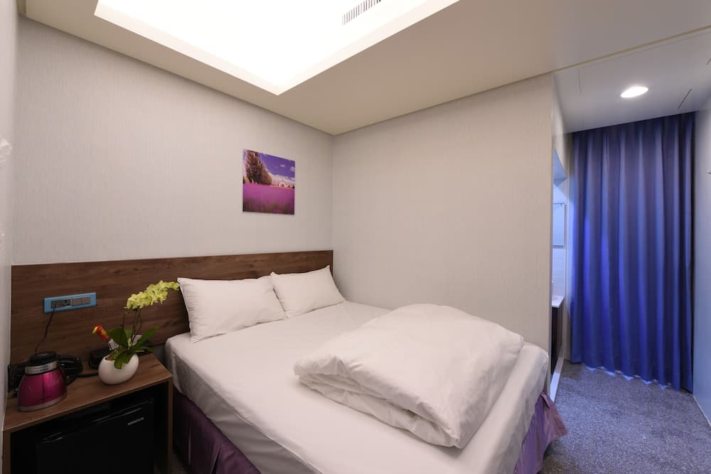 Hotel 99 photo 3