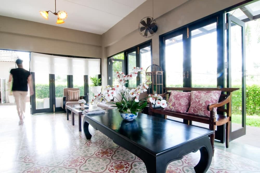 Ploen Pattaya Residence by Tolani photo 6