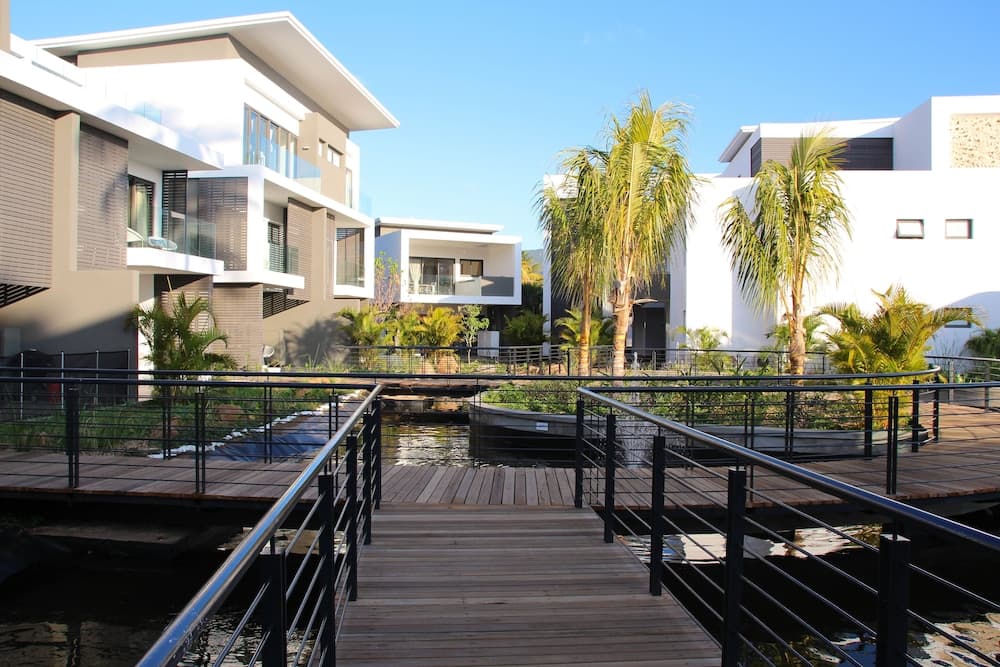 Latitude Luxury Seafront Apartments photo 7