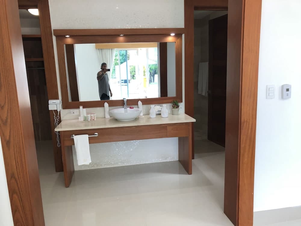 Newly LUXURY designed villa photo 4