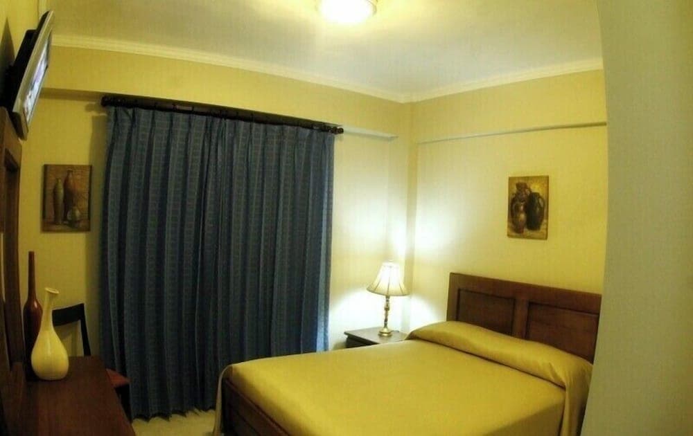 Hotel Century Plaza photo 9