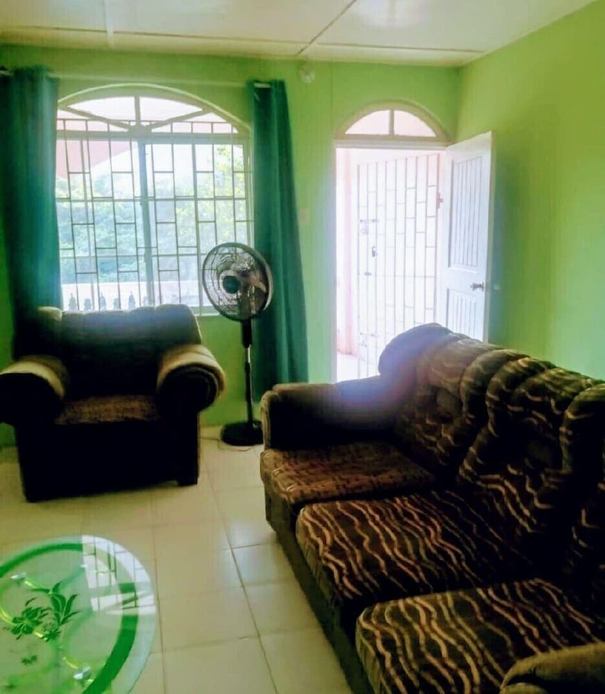 The blue Lagoon Hostel & Private Rooms photo 8