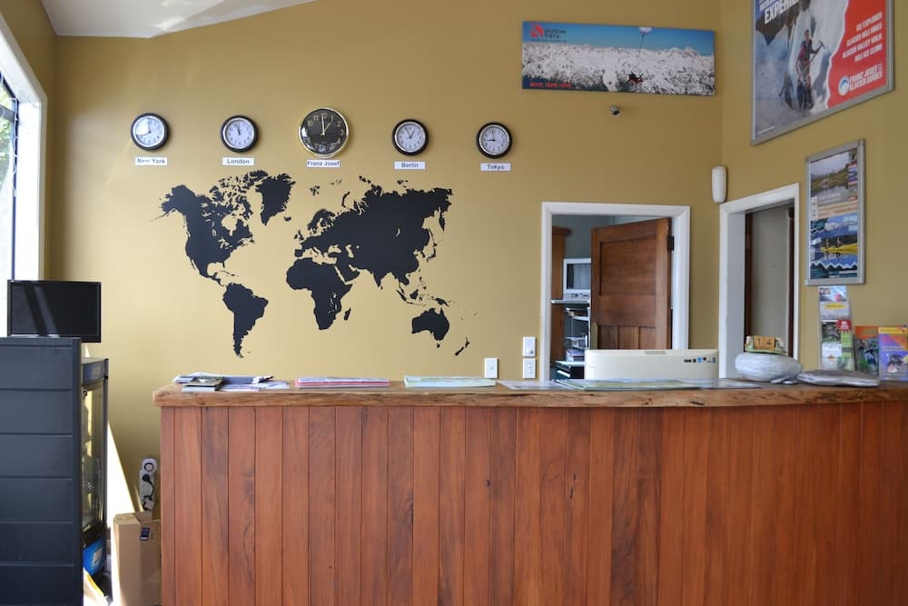 Franz Josef Montrose Hostel Lodge photo 2