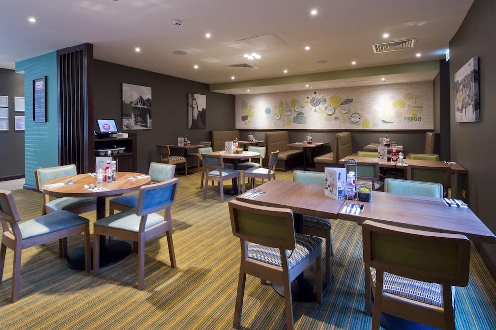Premier Inn Sevenoaks photo 7