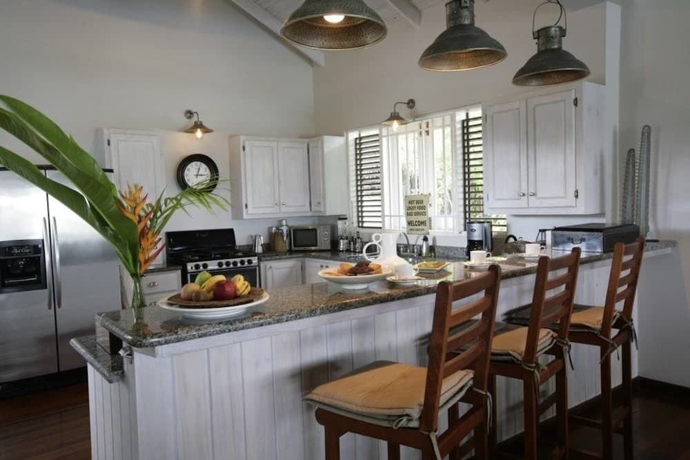 Beautiful Caribbean Style 2-bed Family Villa - Villa Kessi 2 Bedroom Villa by RedAwning photo 3