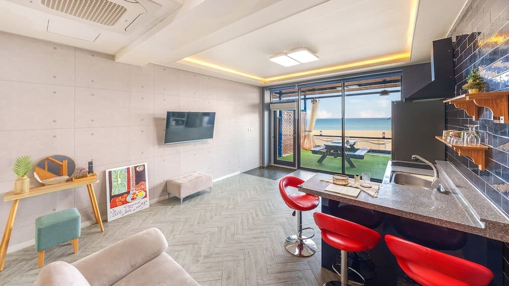Goseong Cnblue Oceanview Pension photo 2