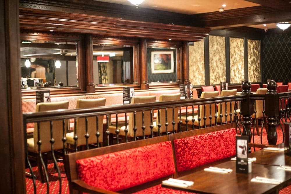 Dillons Hotel photo 7