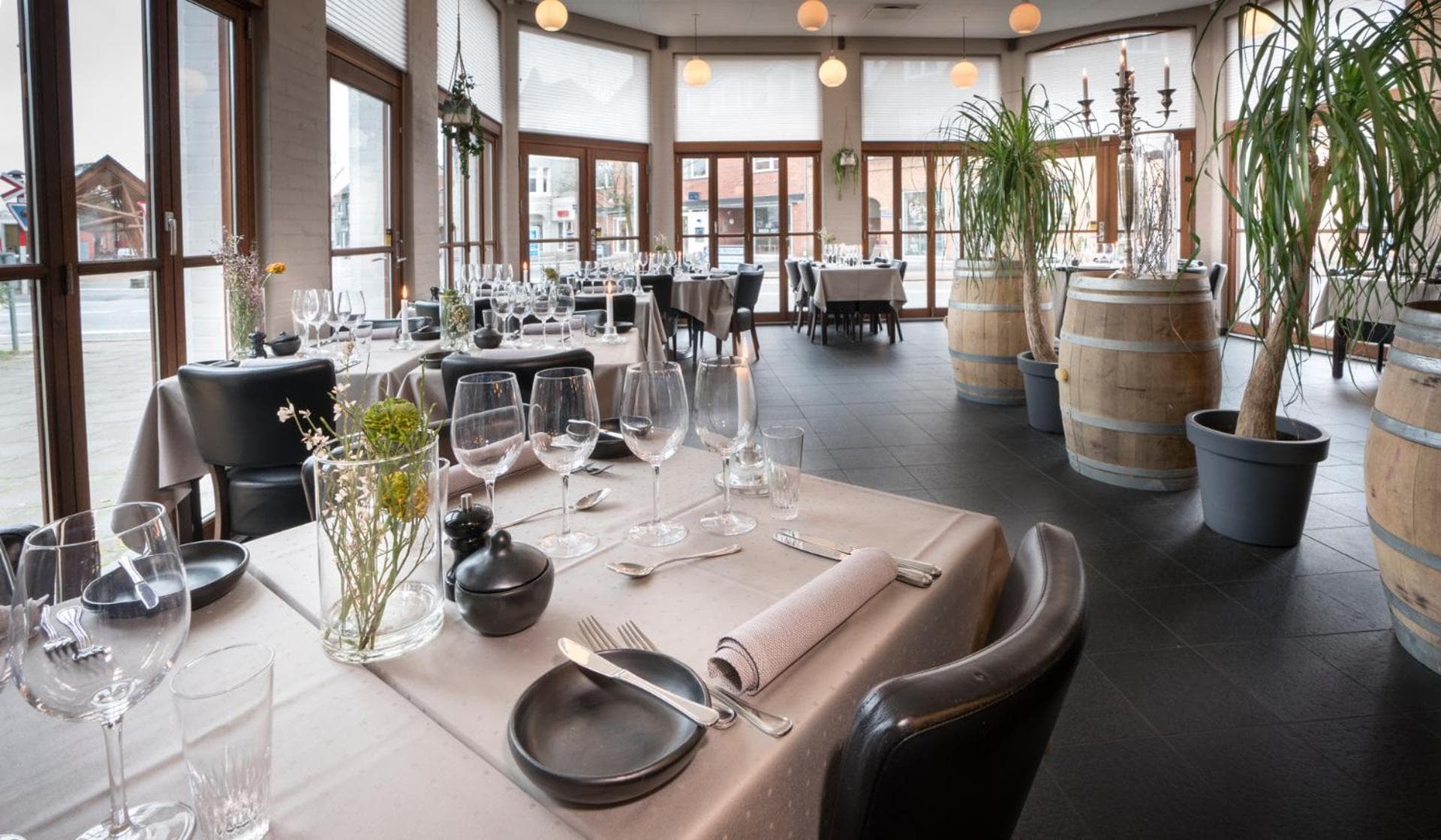 restaurant