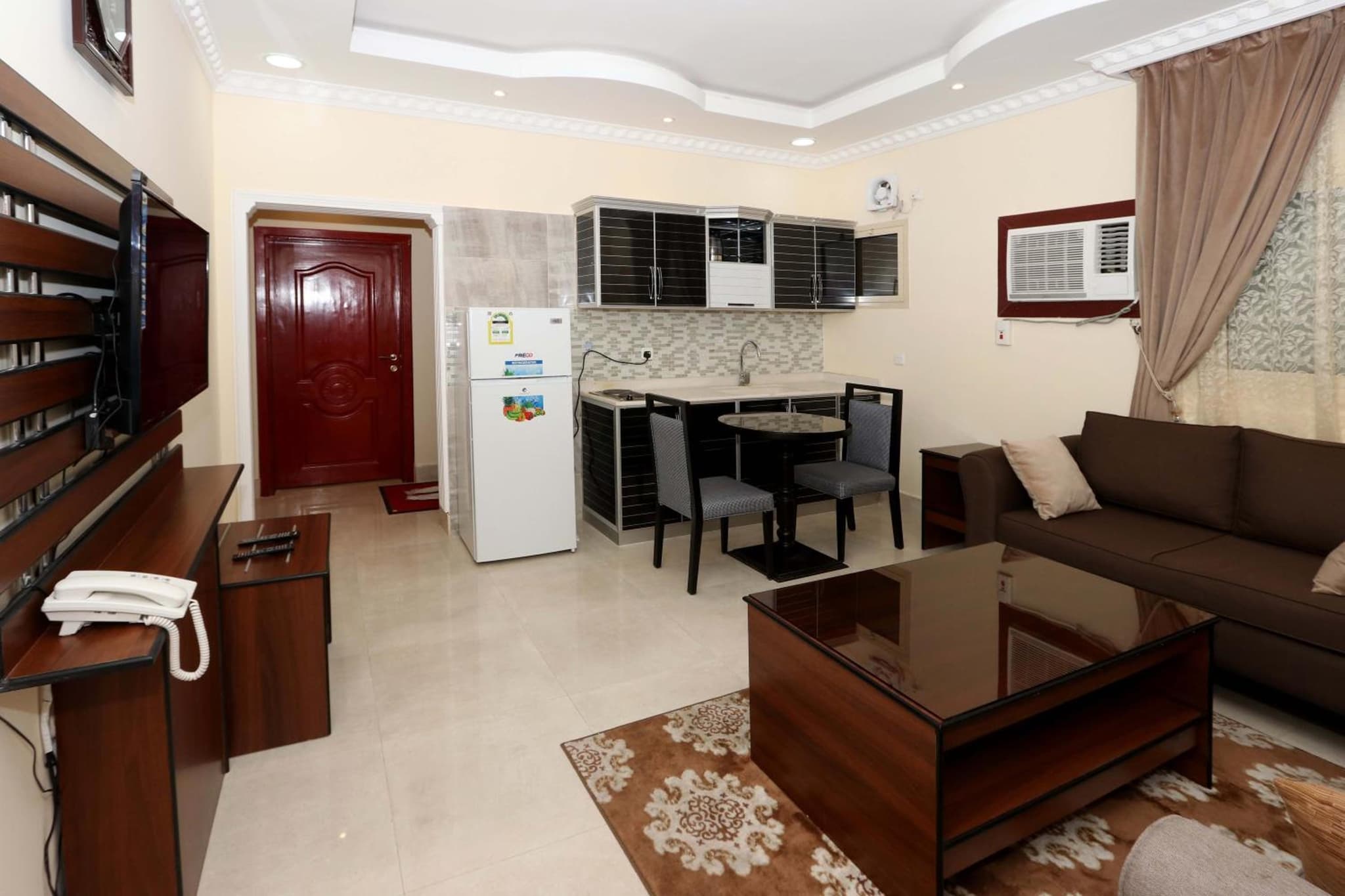 Jubail Rose photo 5