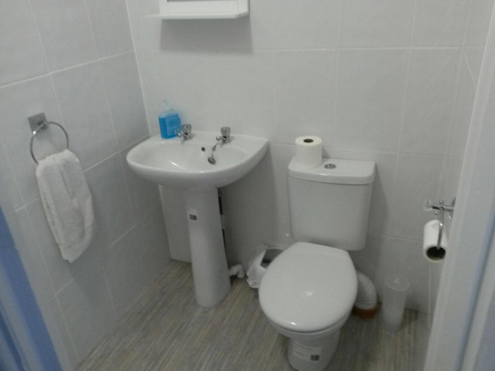 Standard Twin Room with with En-Suite Shower