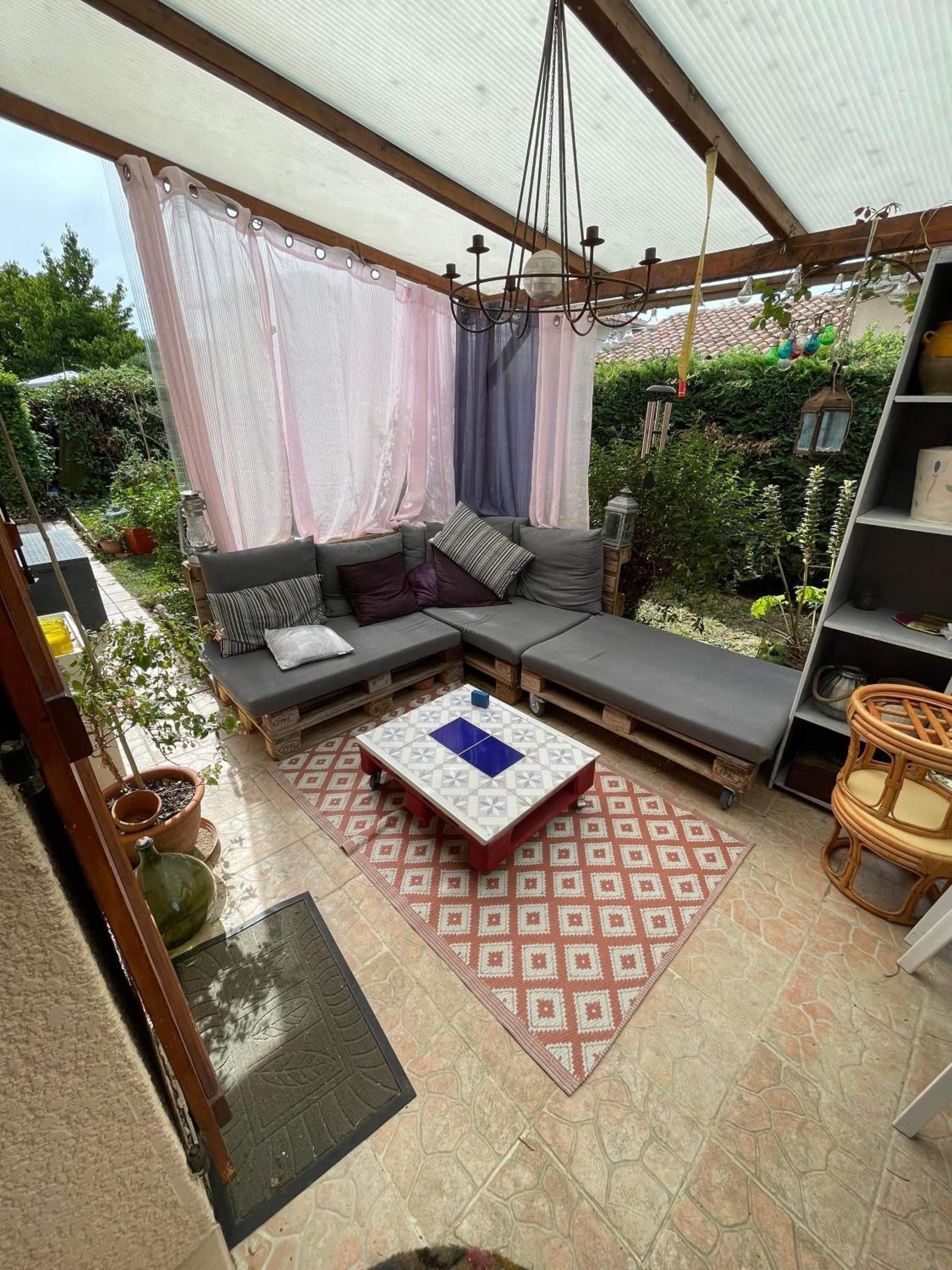 Double Room with Shared Bathroom