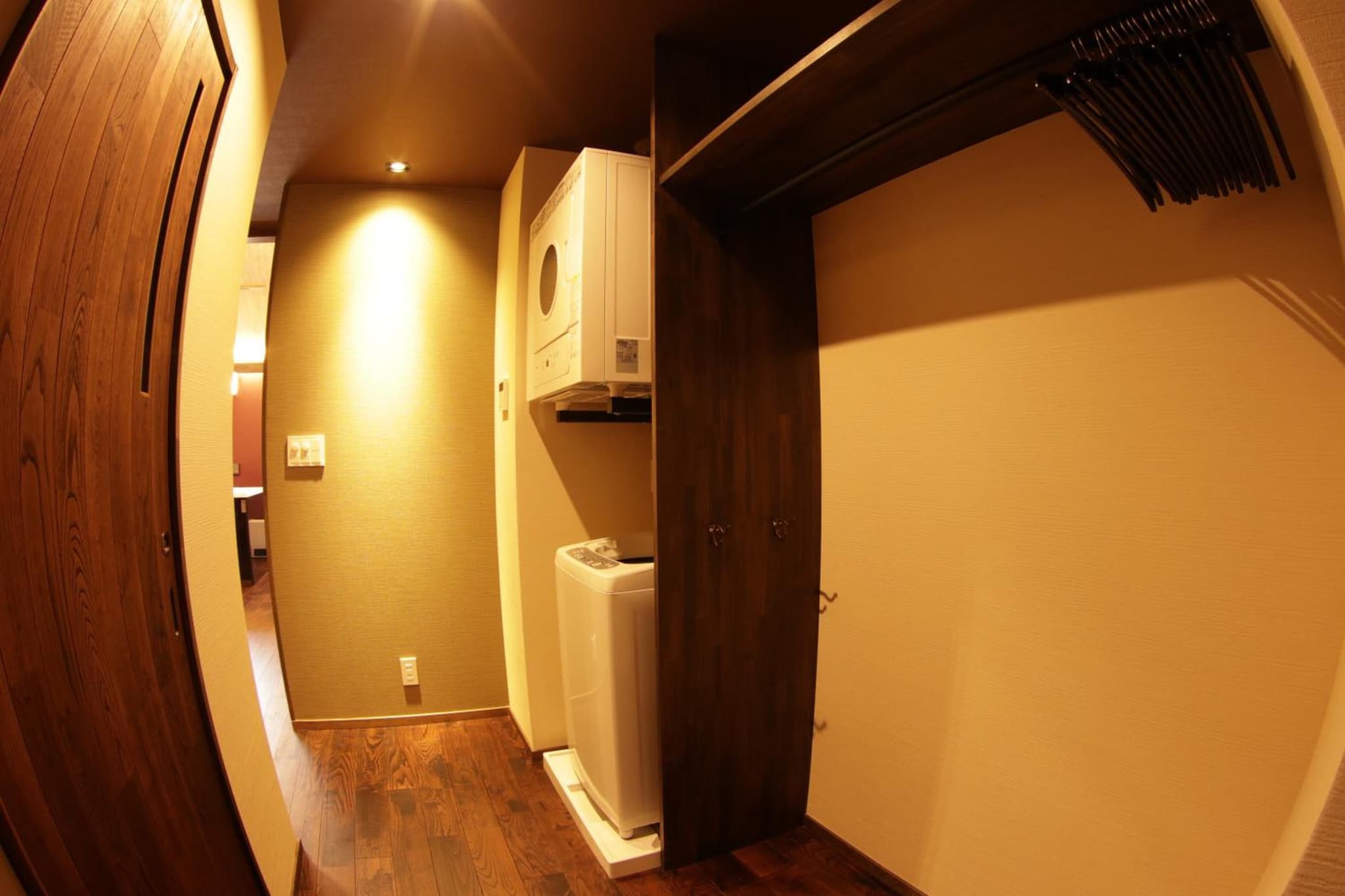 Apartment with Shower