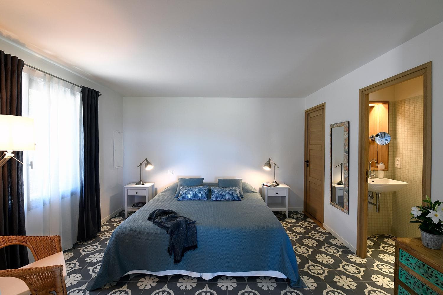 Apartment - Split Level