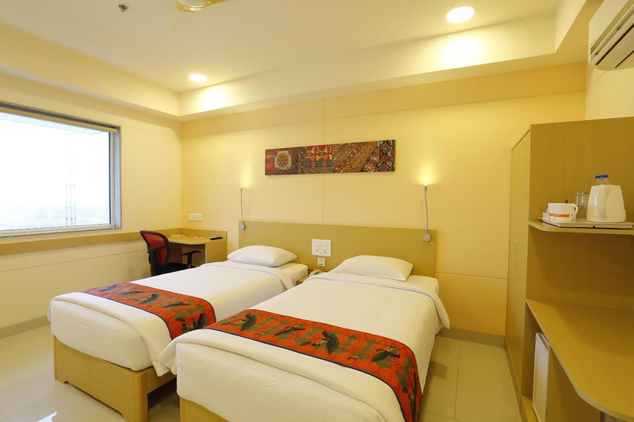 Standard Twin Room