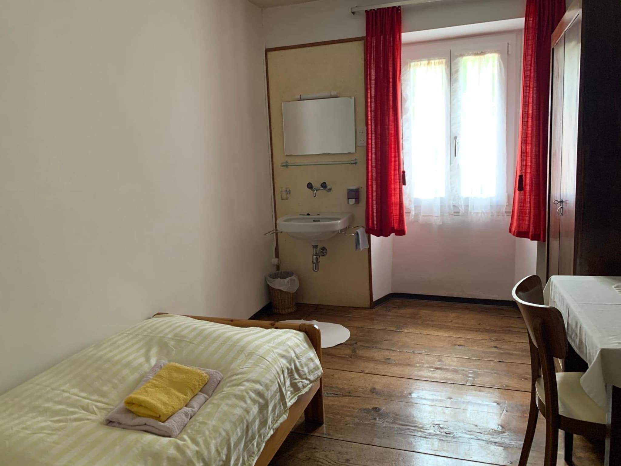 Budget Single Room